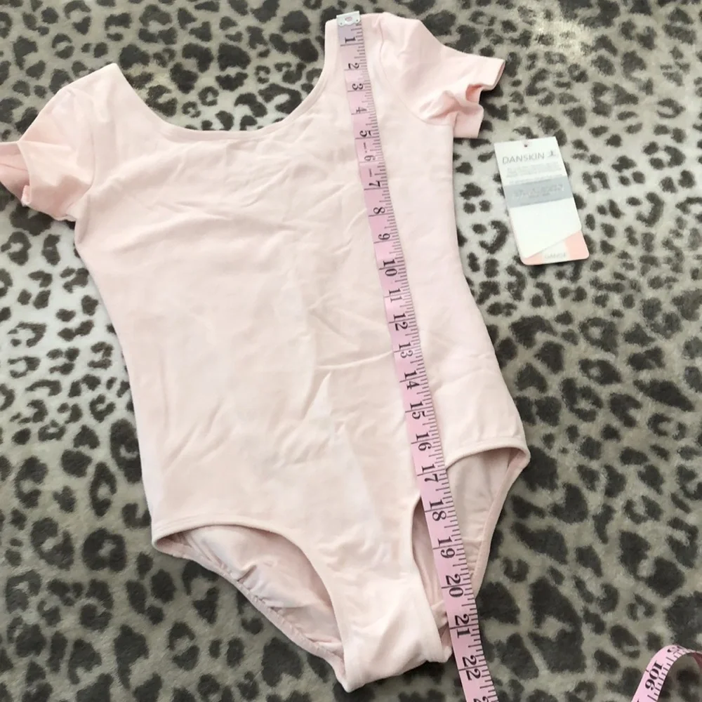 Danskin Short Sleeve Leotard in Theatrical Pink Size Large 12-14